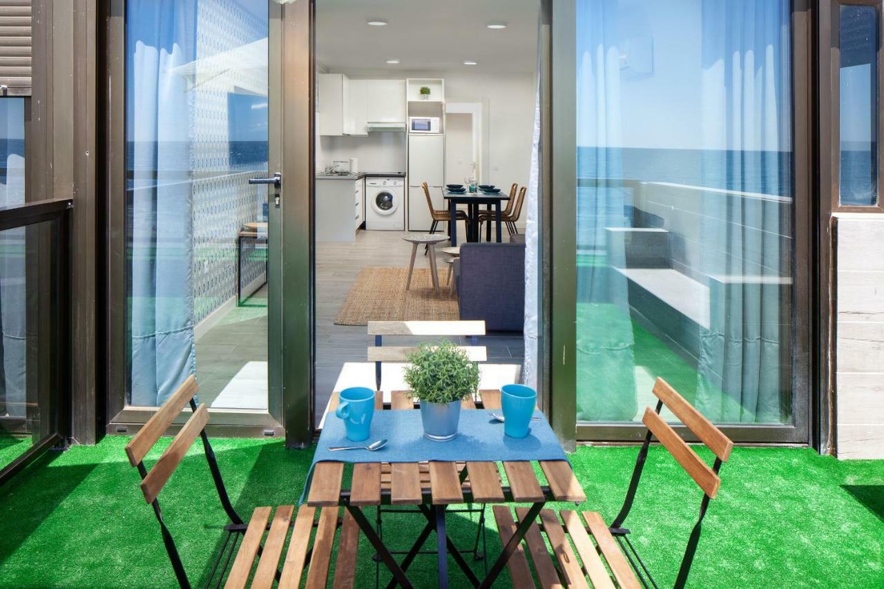 Apartment Malibu Blue